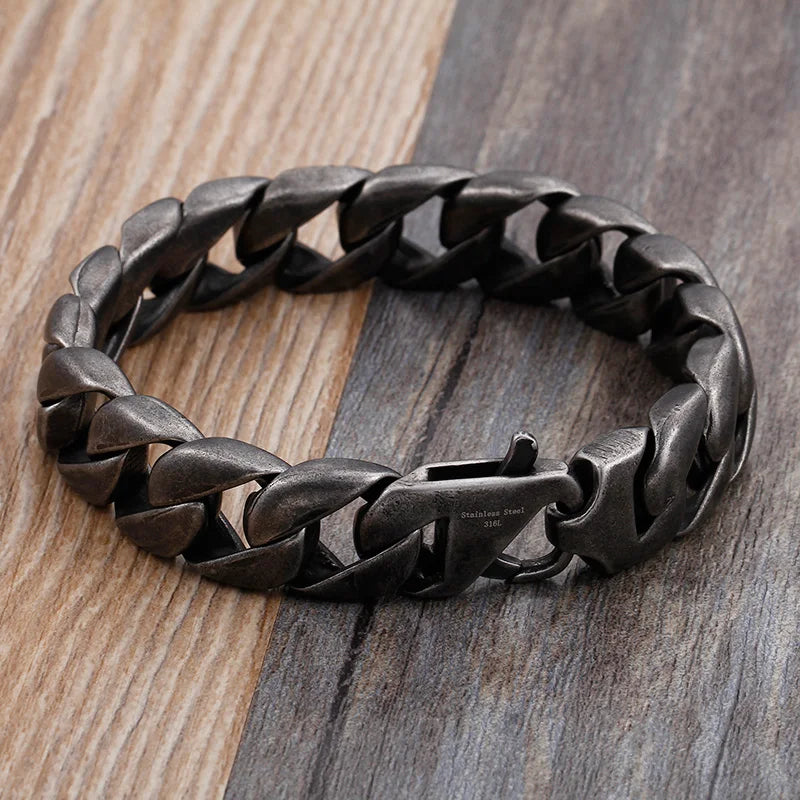 Cadena color carbón